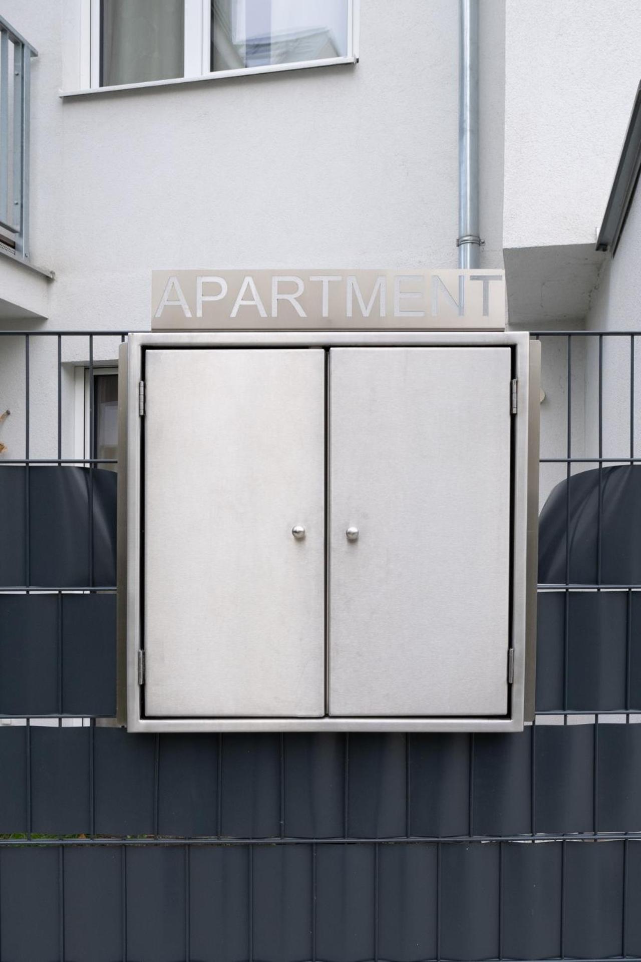 Modern Apartment W/ Cozy Balcony Near City Center Wien Exteriör bild
