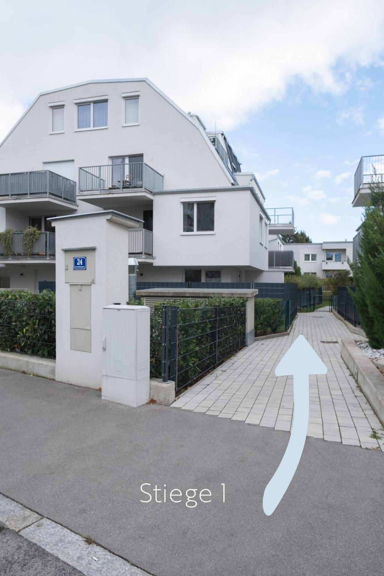 Modern Apartment W/ Cozy Balcony Near City Center Wien Exteriör bild